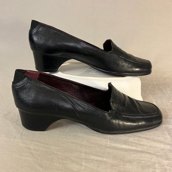 Cole Haan City Square Toe Block Heels Pumps - Picture 2 of 10